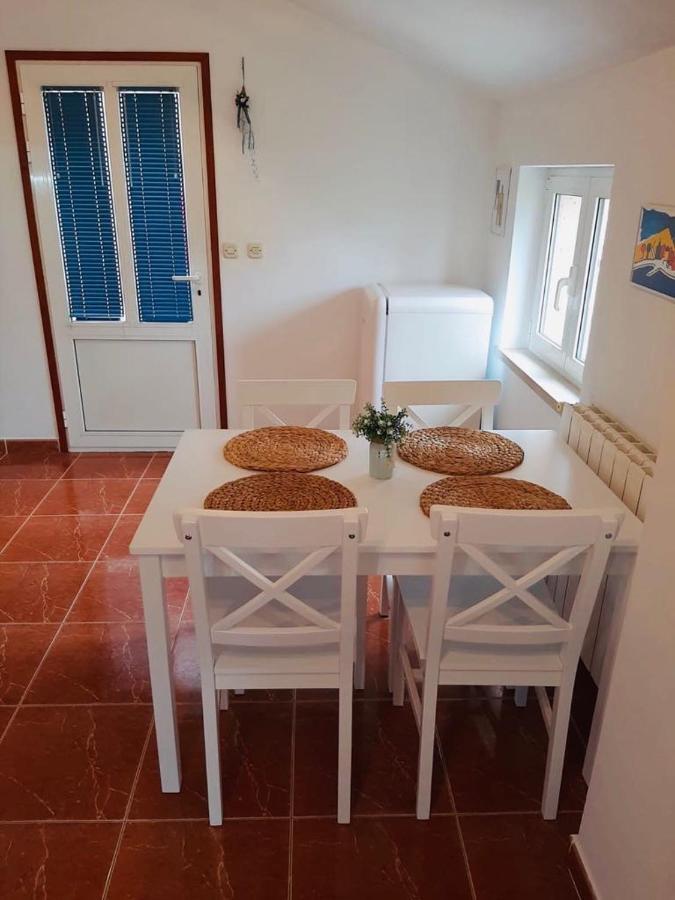 Apartments Barbaresko Lumbarda Bagian luar foto