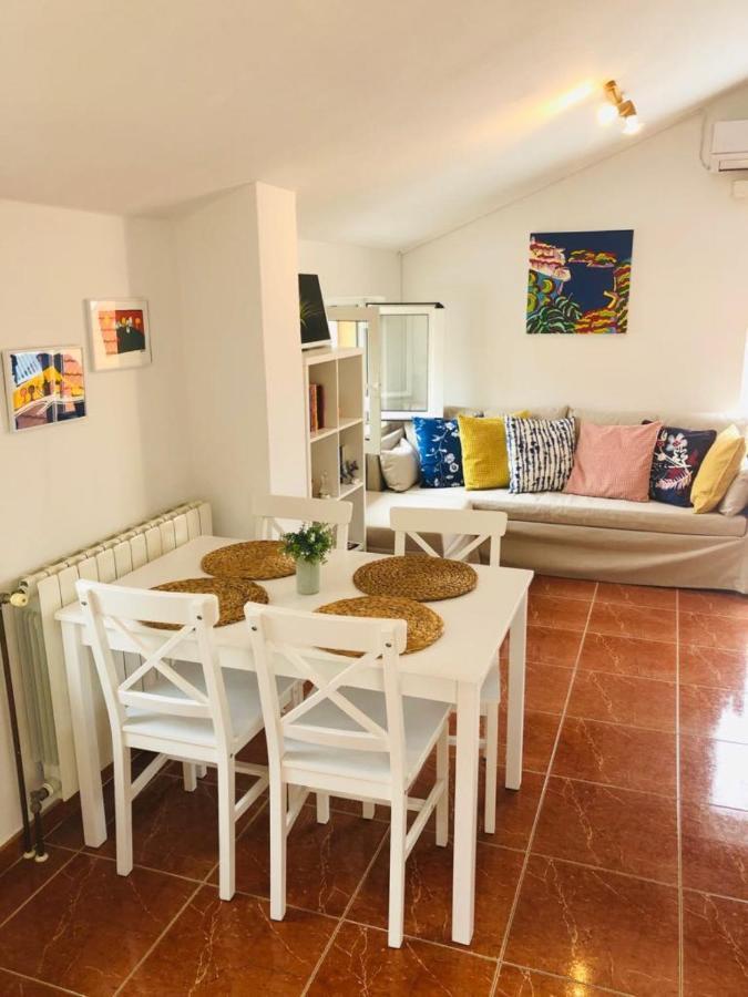 Apartments Barbaresko Lumbarda Bagian luar foto