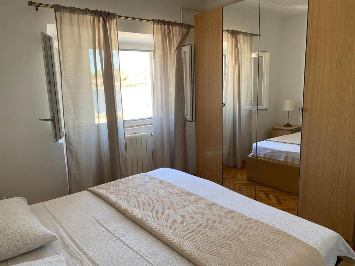 Apartments Barbaresko Lumbarda Bagian luar foto